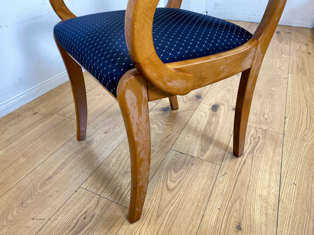 Sehr eleganter Spätbiedermeier Salonstuhl aus Buche mit hochwertigem neuem Bezug in Blau I Armlehnstuhl Stuhl Holzstuhl Sessel Lesesessel Chair Biedermeier Antik Vintage I
