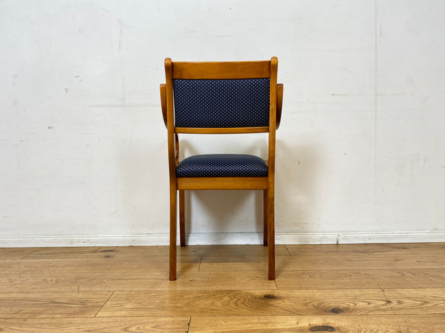 Sehr eleganter Spätbiedermeier Salonstuhl aus Buche mit hochwertigem neuem Bezug in Blau I Armlehnstuhl Stuhl Holzstuhl Sessel Lesesessel Chair Biedermeier Antik Vintage I