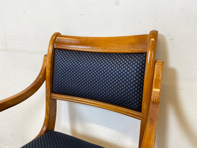 Sehr eleganter Spätbiedermeier Salonstuhl aus Buche mit hochwertigem neuem Bezug in Blau I Armlehnstuhl Stuhl Holzstuhl Sessel Lesesessel Chair Biedermeier Antik Vintage I