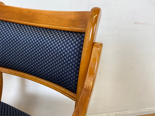 Sehr eleganter Spätbiedermeier Salonstuhl aus Buche mit hochwertigem neuem Bezug in Blau I Armlehnstuhl Stuhl Holzstuhl Sessel Lesesessel Chair Biedermeier Antik Vintage I