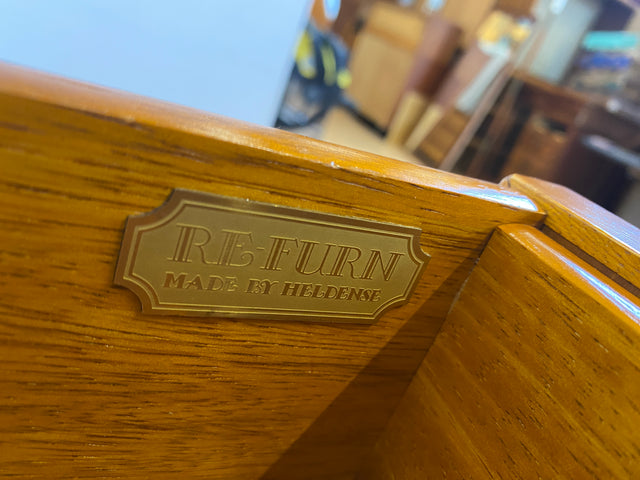 Hochwertige Stilmöbel Kommode , ein Original von Heldense im Stile des Biedermeier mit Schubladen