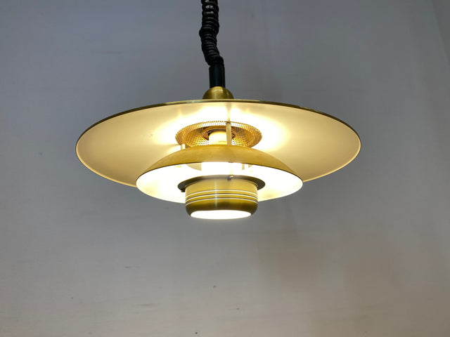 WMK I Stilvolle höhenverstellbare skandinavische Space Age Designer Pendelleuchte von Kurt Wiborg für Jeka