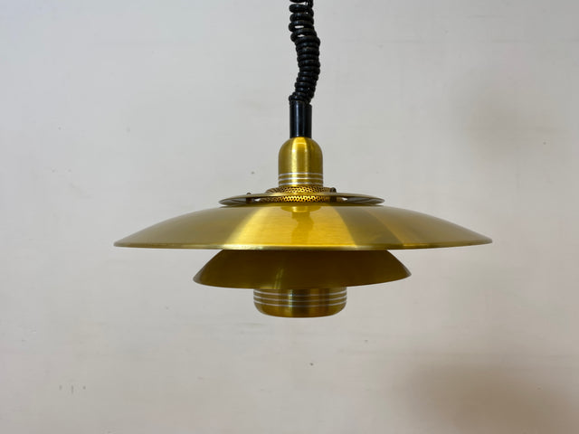 WMK I Stilvolle höhenverstellbare skandinavische Space Age Designer Pendelleuchte von Kurt Wiborg für Jeka