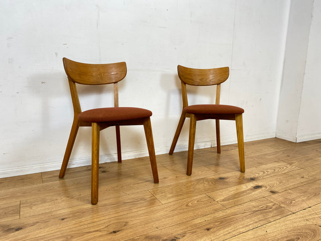 Formschöner und sehr gemütlicher Stuhl aus Eiche mit stimmigen Originalbezug in Rostorange / Terrakotta I Esszimmerstuhl Küchenstuhl Holzstuhl Modern Vintage I Berlin Magdeburg Stuttgart