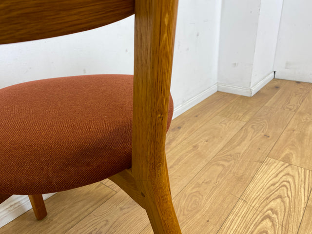 Formschöner und sehr gemütlicher Stuhl aus Eiche mit stimmigen Originalbezug in Rostorange / Terrakotta I Esszimmerstuhl Küchenstuhl Holzstuhl Modern Vintage I Berlin Magdeburg Stuttgart