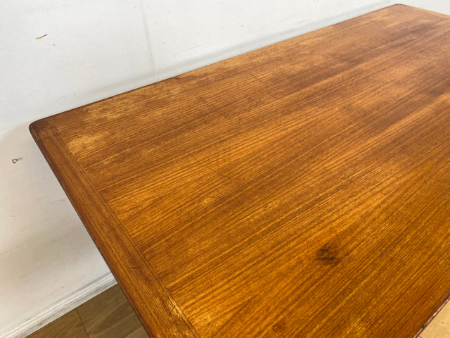 WMK I Einzigartiger Upcycling Esstisch aus einer skandinavischen Mid-Century Tischplatte in Teakholz auf neuerem Metallgestell I