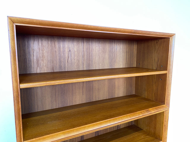 Hochwertiger Vintage Bücherschrank von Strobeck in skandinavischem Stil I Teakholz I Regal Bücherregal Holzregal Kommode Danish Design Mid-Century Vintage Teak 70er I