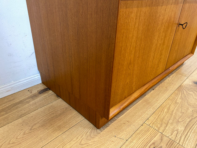 Hochwertiger Vintage Bücherschrank von Strobeck in skandinavischem Stil I Teakholz I Regal Bücherregal Holzregal Kommode Danish Design Mid-Century Vintage Teak 70er I