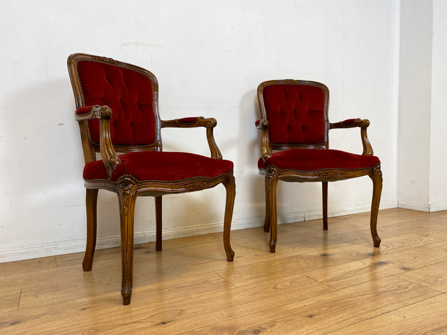 Eleganter und sehr gut erhaltener Vintage Salonsessel mit handverziert – WMK Onlineshop