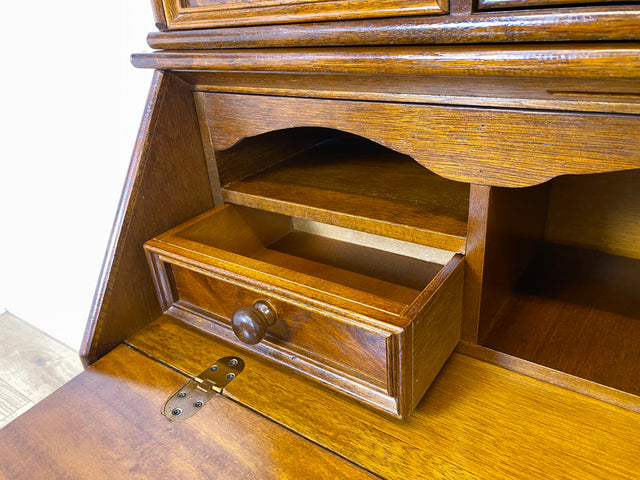 Formschöner und gut erhaltener Vintage Schreibschrank mit stabiler Schreibklappe und vielen Schubladen I Sekretär Schreibtisch Schreibkommode Bücherschrank Kommode Highboard I