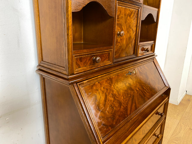 Formschöner und gut erhaltener Vintage Schreibschrank mit stabiler Schreibklappe und vielen Schubladen I Sekretär Schreibtisch Schreibkommode Bücherschrank Kommode Highboard I