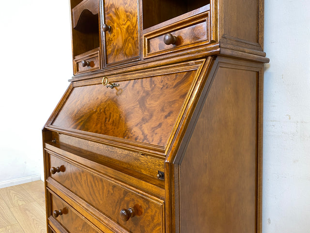 Formschöner und gut erhaltener Vintage Schreibschrank mit stabiler Schreibklappe und vielen Schubladen I Sekretär Schreibtisch Schreibkommode Bücherschrank Kommode Highboard I