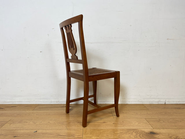 Eleganter und sehr gut erhaltener handverzierter Vintage Stuhl im antiken Stil mit Geflecht I Esszimmerstuhl Holzstuhl Küchenstuhl Dining Chair Jugendstil Stilmöbel I