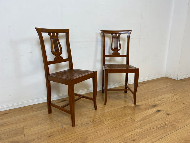 Eleganter und sehr gut erhaltener handverzierter Vintage Stuhl im antiken Stil mit Geflecht I Esszimmerstuhl Holzstuhl Küchenstuhl Dining Chair Jugendstil Stilmöbel I