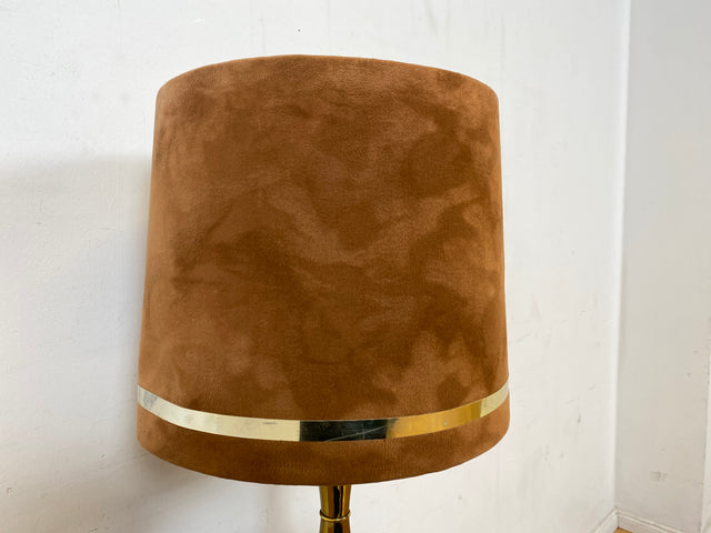 Sehr hübsche Vintage Tischlampe mit goldenem Amphoren Lampenfuß aus Messing und braunem Velours Lampenschirm