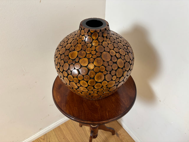 Einzigartige große Vintage Vase I in Handarbeit mit echten Holzscheiben verkleidetes Unikat