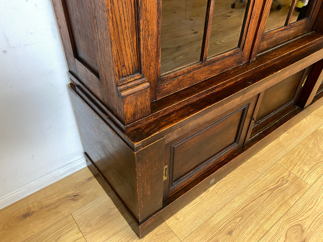 Hochwertige handverzierte Vintage Vitrine im antikem Stil aus massiver Eiche mit Schiebetüren I Büchervitrine Bücherschrank Bücherregal Regal Glasvitrine Wohnzimmerschank Jugendstil Gründerzeit I