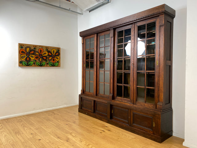 Hochwertige handverzierte Vintage Vitrine im antikem Stil aus massiver Eiche mit Schiebetüren I Büchervitrine Bücherschrank Bücherregal Regal Glasvitrine Wohnzimmerschank Jugendstil Gründerzeit I