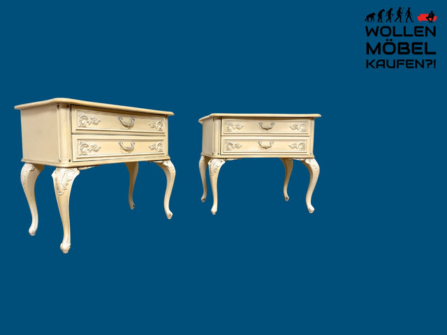 Wunderschöner weißer Chippendale Nachttisch mit Schubladen und Messinggriffen I Nachtkommode Nachtschrank Nachtschränkchen Kommode Beistelltisch Vintage Barock I