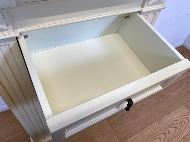 Sehr schöner weißer Vintage Schrank im antiken Stil mit Schubladen und Messinggriffen I Kommode Flurkommode Garderobe Wäschekommode Schuhkommode Schuhschrank Garderobe I