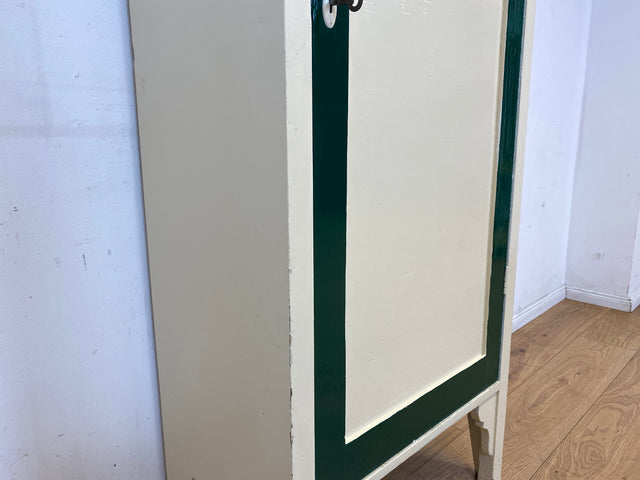 Schöner weißer antiker Hochschrank I Vollholz I Schrank Vitrine Wäscheschrank Highboard Küchenschrank Schuhschrank Flurschrank Bücherschrank Geschirrschrank Jugendstil Vintage I