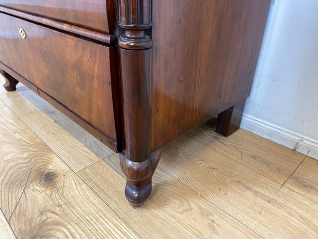 Edler antiker Schreibsekretär mit ausziehbarer Schreibunterlage I um 1840, Massivholz in Nussbaum I Sekretär Schreibschrank Schreibkommode Highboard Schrank Anrichte Biedermeier Vintage I