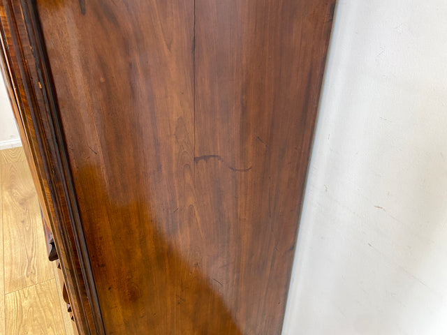 Edler antiker Schreibsekretär mit ausziehbarer Schreibunterlage I um 1840, Massivholz in Nussbaum I Sekretär Schreibschrank Schreibkommode Highboard Schrank Anrichte Biedermeier Vintage I