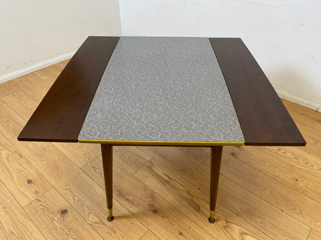 Sehr gut erhaltener auszieh- & höhenverstellbarer Mid-Century Tisch mit pflegeleichter Resopal Tischplatte I Multifunktionstisch Küchentisch Esstisch Couchtisch Retro Vintage 50er 60er I