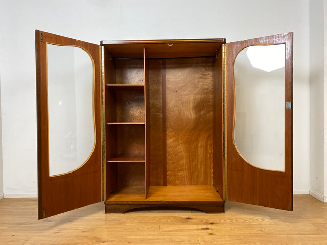 Besonders schöner und perfekt aufgeteilter dunkler Mid-Century Kleiderschrank mit Glastüren I Schrank Schlafzimmerschrank Wäscheschrank Rockabilly Vintage 50er 60er I