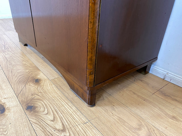 Besonders schöner und perfekt aufgeteilter dunkler Mid-Century Kleiderschrank mit Glastüren I Schrank Schlafzimmerschrank Wäscheschrank Rockabilly Vintage 50er 60er I