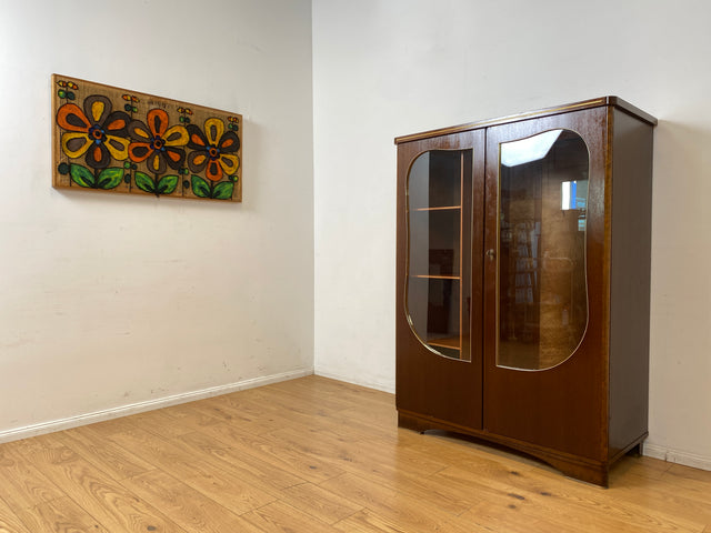 Besonders schöner und perfekt aufgeteilter dunkler Mid-Century Kleiderschrank mit Glastüren I Schrank Schlafzimmerschrank Wäscheschrank Rockabilly Vintage 50er 60er I