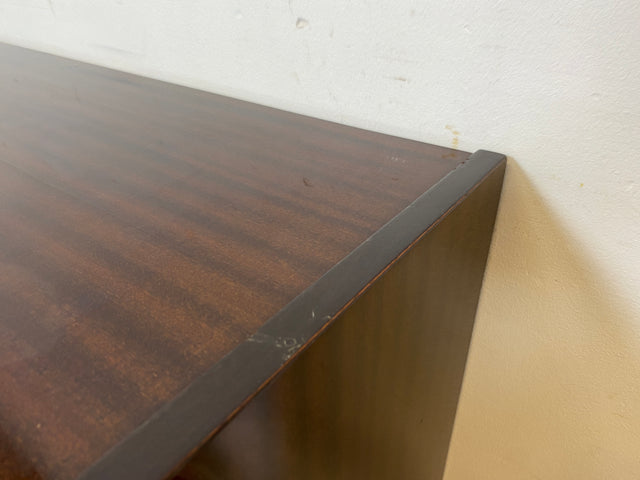Stilvolles dunkles 60er Jahre Sideboard mit konischen Füßen und Messing Beschlag I Kommode Schrank Wäschekommode Fernsehkommode TV Lowboard Board 50er Rockabilly Vintage I