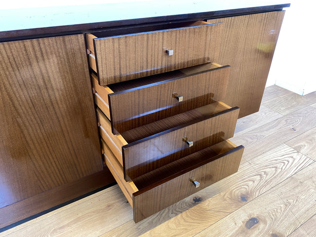 Stilvolles und sehr gut erhaltenes dunkles Vintage Sideboard mit Schubladen I Schrank Anrichte Lowboard Wäschekommode Fernsehkommode TV Board Mid-Century Retro 60er 70er I