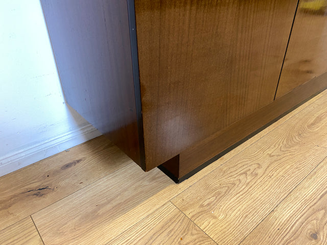 Stilvolles und sehr gut erhaltenes dunkles Vintage Sideboard mit Schubladen I Schrank Anrichte Lowboard Wäschekommode Fernsehkommode TV Board Mid-Century Retro 60er 70er I