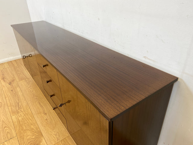 Stilvolles und sehr gut erhaltenes dunkles Vintage Sideboard mit Schubladen I Schrank Anrichte Lowboard Wäschekommode Fernsehkommode TV Board Mid-Century Retro 60er 70er I