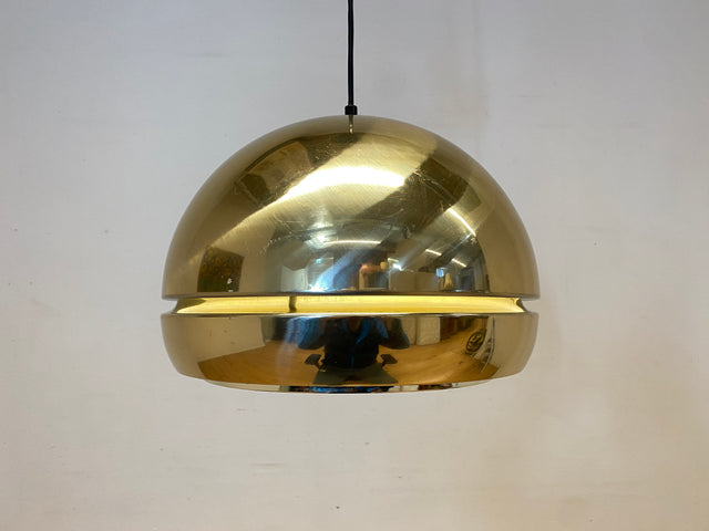 WMK I Seltene goldene skandinavische 70er Jahre Space Age Hängelampe aus Aluminium