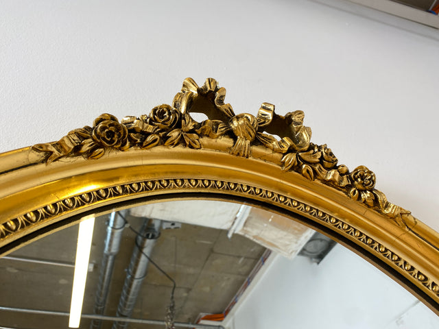 Eleganter großer ovaler Vintage Wandspiegel im antiken Stil mit goldenem Holz Rahmen mit Stuck Dekoration