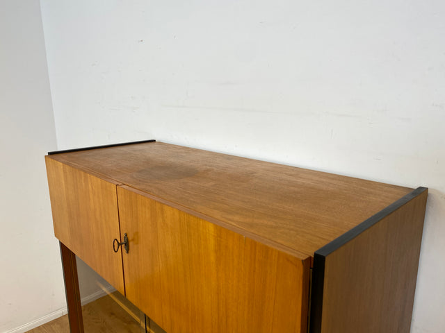 Stilvoller heller Mid-Century Wohnzimmerschrank aus 1969 mit Vitrine und Schubladen I Schrank Highboard Bücherschrank Kommode Sideboard Geschirrschrank Vintage Retro 70er