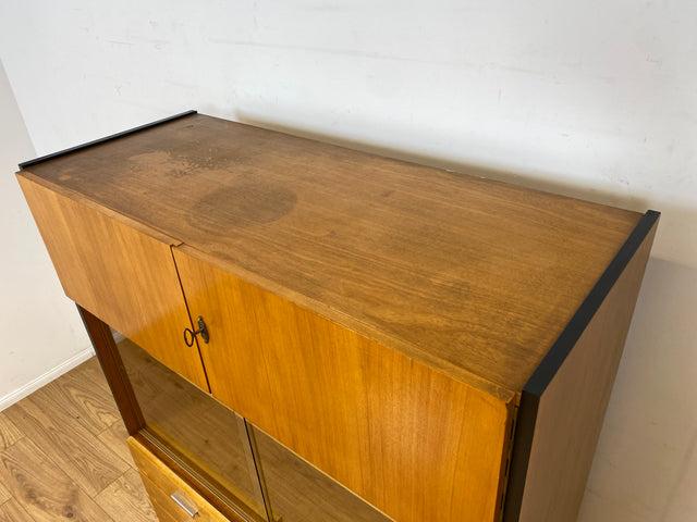 Stilvoller heller Mid-Century Wohnzimmerschrank aus 1969 mit Vitrine und Schubladen I Schrank Highboard Bücherschrank Kommode Sideboard Geschirrschrank Vintage Retro 70er