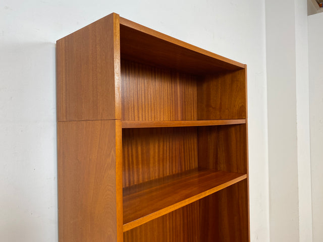 Sehr schöner modularer Mid-Century Bücherschrank auf neuen Metallfüßen mit Schubladen I Regal Bücherregal Highboard Kommode Regalwand Wohnwand Vintage Retro 60er I