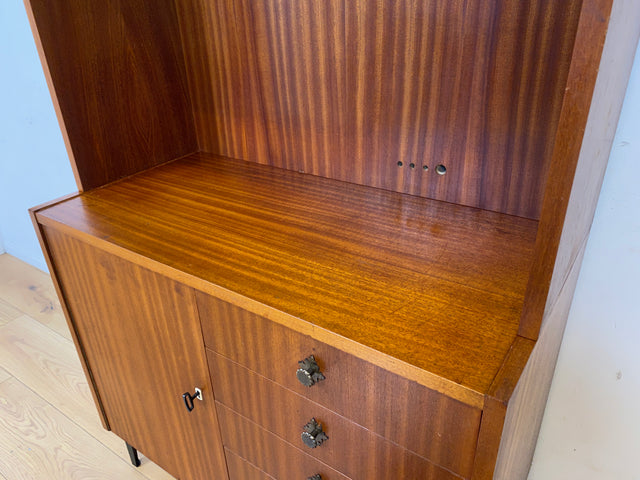 Sehr schöner modularer Mid-Century Bücherschrank auf neuen Metallfüßen mit Schubladen I Regal Bücherregal Highboard Kommode Regalwand Wohnwand Vintage Retro 60er I