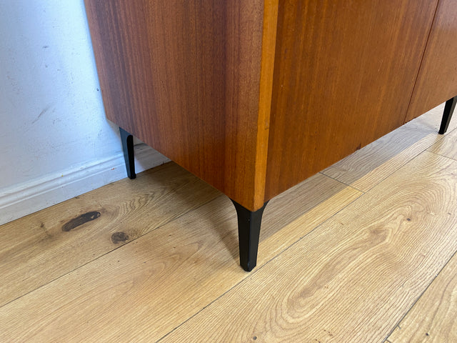 WMK I Schönes und geräumiges modulares Mid-Century Highboard auf neuen Metallfüßen mit Regal Fach I Schrank Bücherschrank Kommode Sideboard Wäschekommode Vintage Retro 60er I