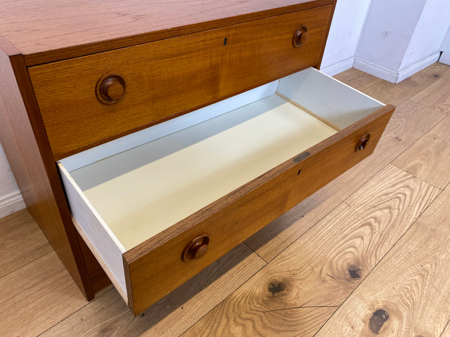 Stilvolle & sehr gut erhaltene skandinavische Kommode in Teakholz mit Schubladen & Holzgriffen I Schubladenkommode Sideboard Wäschekommode 60er 70er Vintage Danish Design I