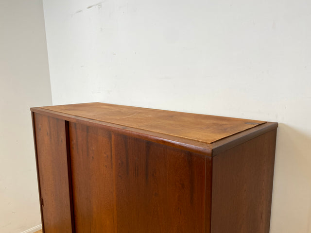 Hochwertiger skandinavische Mid-Century Kleiderschrank mit Schubladen I Vollholz in Teak I Schrank Schlafzimmerschrank Wäscheschrank Wardrobe Danish Design Vintage Teakholz I