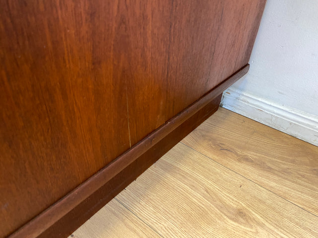 Hochwertiger skandinavische Mid-Century Kleiderschrank mit Schubladen I Vollholz in Teak I Schrank Schlafzimmerschrank Wäscheschrank Wardrobe Danish Design Vintage Teakholz I