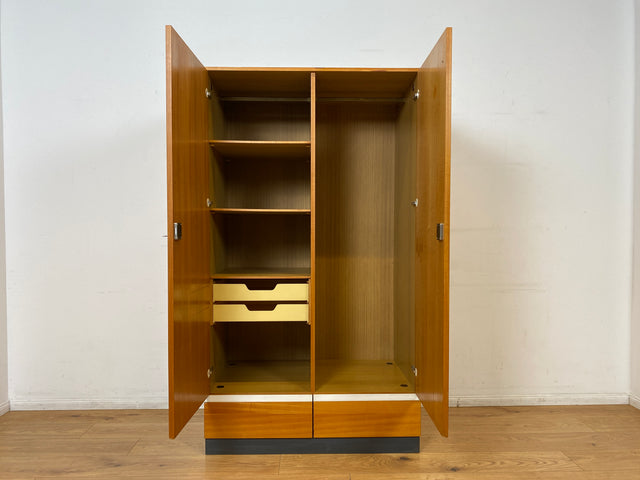 WMK I Das Glanzstück I Perfekt aufgeteilter Mid-Century Kleiderschrank aus 1967 mit Schubladen I Schrank Schlafzimmerschrank Wäscheschrank Wardrobe Vintage Retro 60er 70er I Berlin Leipzig Hamburg
