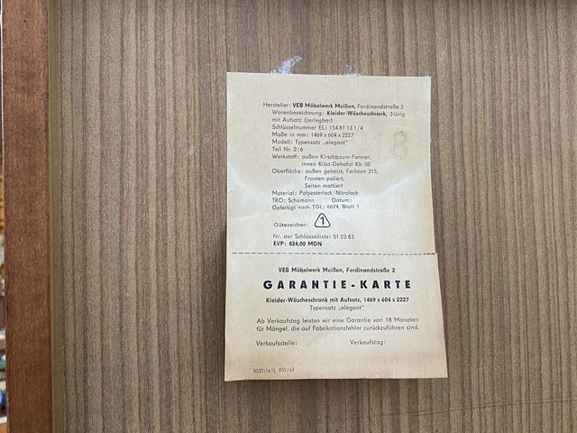 WMK I Das Glanzstück I Perfekt aufgeteilter Mid-Century Kleiderschrank aus 1967 mit Schubladen