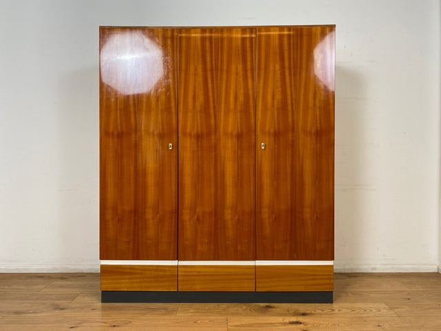 WMK I Das Glanzstück I Perfekt aufgeteilter Mid-Century Kleiderschrank aus 1967 mit Schubladen