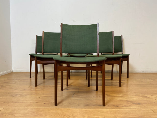 WMK I Set aus 6 skandinavischen Designer Stühlen von Erik Buck aus Nussbaum mit grünem Stoffbezug