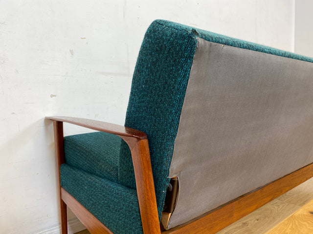 Elegantes skandinavisches Mid-Century Sofa mit Schlaffunktion , Teakholz Rahmen, und petrol Blauem Original Bezug I Couch Schlafsofa Schlafcouch Daybed Sitzgarnitur Danish Design Vintage 60er I